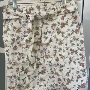 NWOT CeCe floral denim skirt